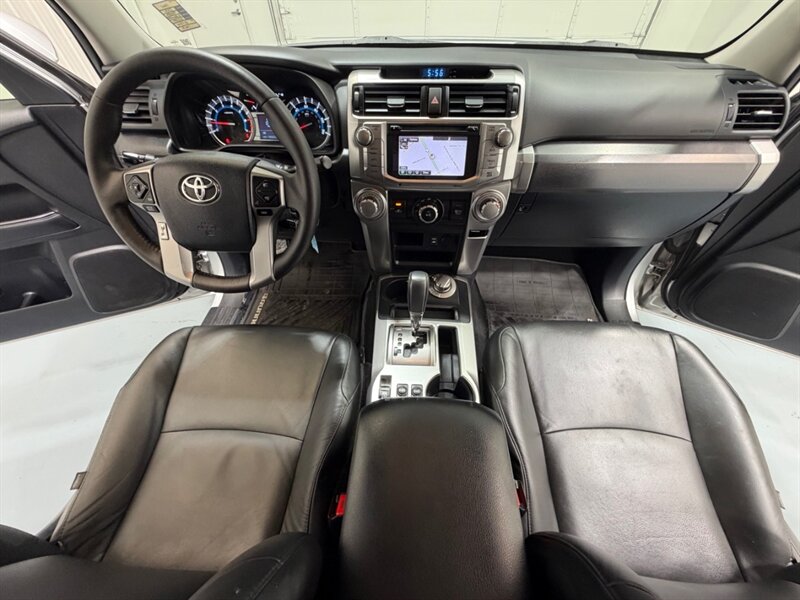 2014 Toyota 4Runner SR5 4X4 3RD ROW SEAT /LEATHER HEATED SEATS/LIFTED /1-OWNER LOCAL/ NEW WHEELS & TIRES - Photo 35 - Gladstone, OR 97027