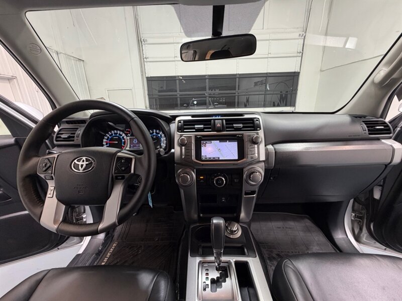2014 Toyota 4Runner SR5 4X4 3RD ROW SEAT /LEATHER HEATED SEATS/LIFTED /1-OWNER LOCAL/ NEW WHEELS & TIRES - Photo 39 - Gladstone, OR 97027