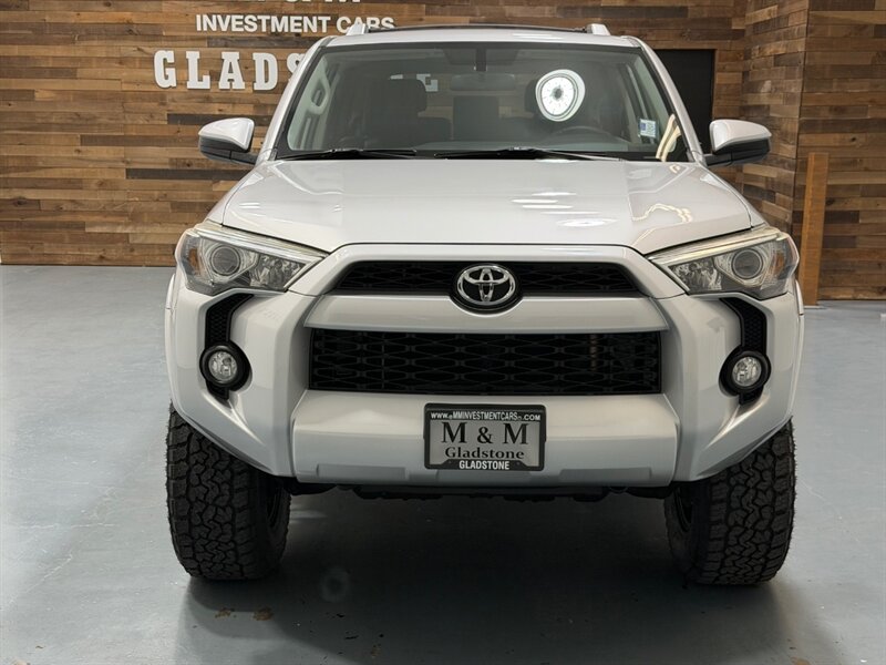 2014 Toyota 4Runner SR5 4X4 3RD ROW SEAT /LEATHER HEATED SEATS/LIFTED /1-OWNER LOCAL/ NEW WHEELS & TIRES - Photo 5 - Gladstone, OR 97027