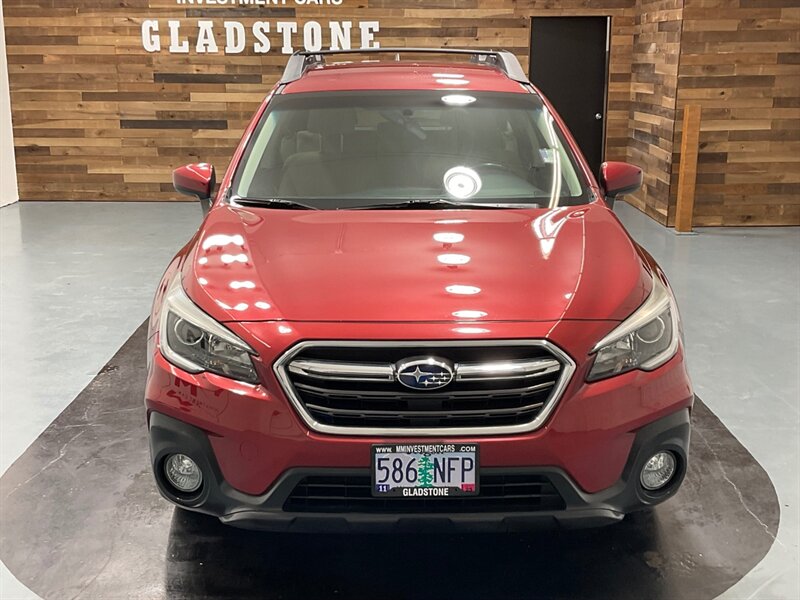 2018 Subaru Outback 2.5i Premium AWD / Heated Seats / 51,000 MILES  / Backup Camera - Photo 5 - Gladstone, OR 97027