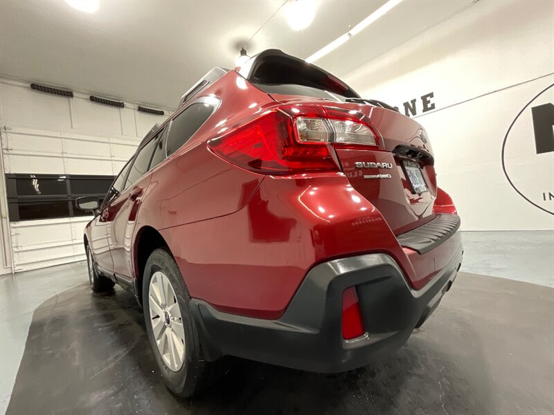 2018 Subaru Outback 2.5i Premium AWD / Heated Seats / 51,000 MILES  / Backup Camera - Photo 31 - Gladstone, OR 97027