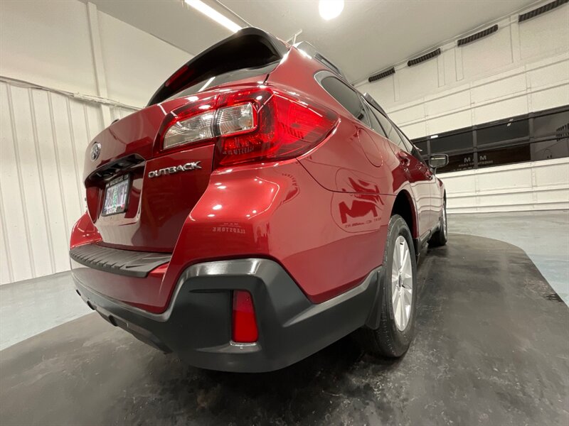 2018 Subaru Outback 2.5i Premium AWD / Heated Seats / 51,000 MILES  / Backup Camera - Photo 32 - Gladstone, OR 97027