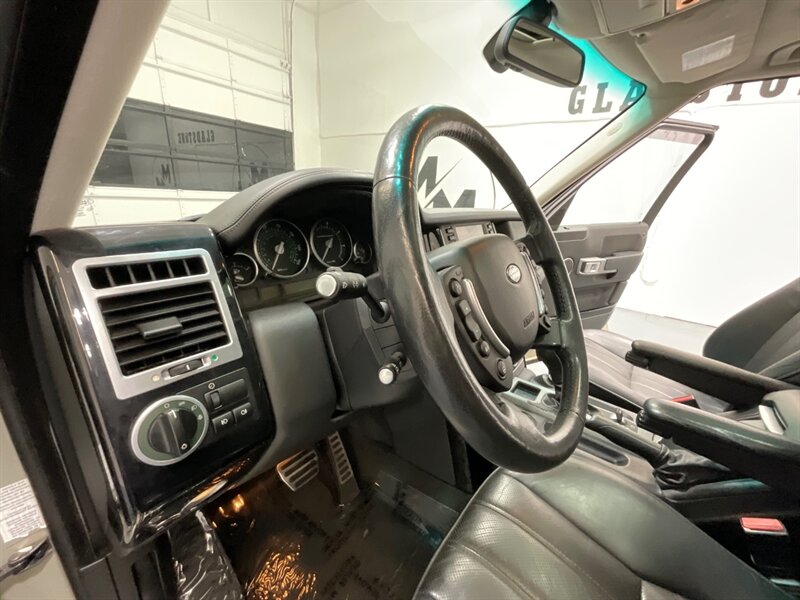 2006 Land Rover Range Rover Supercharged 4x4 / V8, Supercharged, 4.2L/ LOADED / Leather Heated Seats / Navigation & Backup Camera / Sunroof / LOW MILES/ Great Service History - Photo 35 - Gladstone, OR 97027