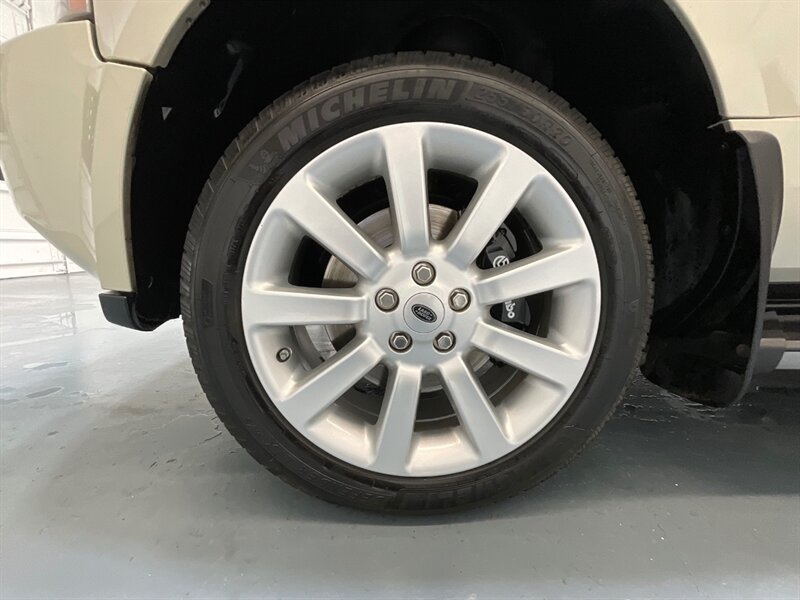 2006 Land Rover Range Rover Supercharged 4x4 / V8, Supercharged, 4.2L/ LOADED / Leather Heated Seats / Navigation & Backup Camera / Sunroof / LOW MILES/ Great Service History - Photo 23 - Gladstone, OR 97027