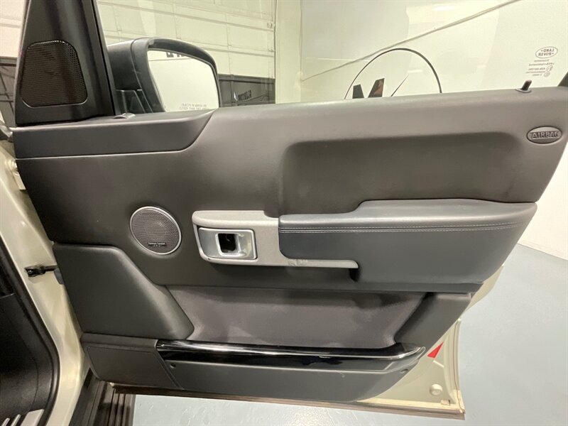 2006 Land Rover Range Rover Supercharged 4x4 / V8, Supercharged, 4.2L/ LOADED / Leather Heated Seats / Navigation & Backup Camera / Sunroof / LOW MILES/ Great Service History - Photo 33 - Gladstone, OR 97027