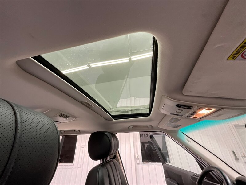 2006 Land Rover Range Rover Supercharged 4x4 / V8, Supercharged, 4.2L/ LOADED / Leather Heated Seats / Navigation & Backup Camera / Sunroof / LOW MILES/ Great Service History - Photo 17 - Gladstone, OR 97027