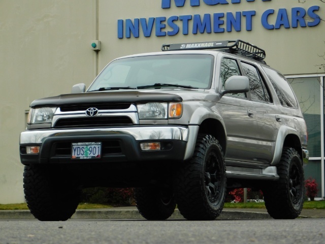 2001 Toyota 4Runner SR5 4X4 / LEATHER / Timing Belt / LOCAL / LIFTED