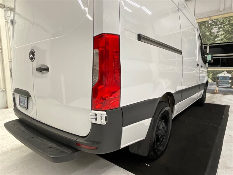 2021 Mercedes-Benz Sprinter 2500 CARGO VAN / 3.0L V6 DIESEL / HIGHROOF 144 " WB  / Backup Camera / Excel Cond - Photo 26 - Gladstone, OR 97027