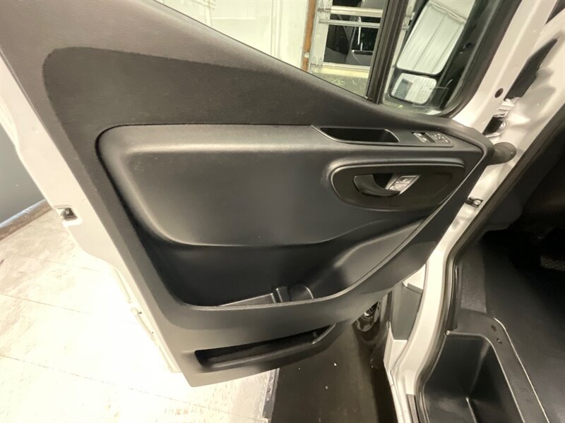 2021 Mercedes-Benz Sprinter 2500 CARGO VAN / 3.0L V6 DIESEL / HIGHROOF 144 " WB  / Backup Camera / Excel Cond - Photo 35 - Gladstone, OR 97027