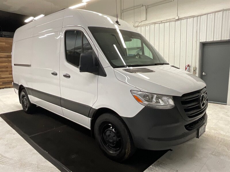 2021 Mercedes-Benz Sprinter 2500 CARGO VAN / 3.0L V6 DIESEL / HIGHROOF 144 " WB  / Backup Camera / Excel Cond - Photo 2 - Gladstone, OR 97027