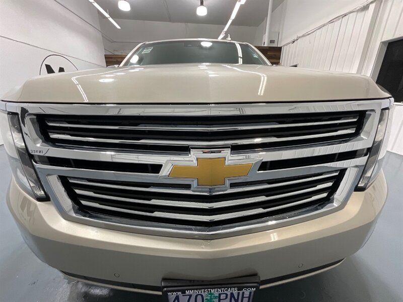 2016 Chevrolet Suburban LTZ 4X4 / 5.3L V8 / Leather / Navigation / Camera  / ZERO RUST - Photo 30 - Gladstone, OR 97027