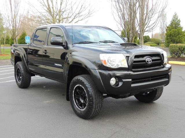 2008 Toyota Tacoma V6 4X4 / DOUBLE CAB / TRD-SPORT Pkg / LIFTED   - Photo 2 - Portland, OR 97217