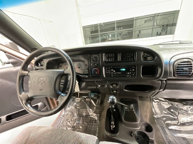 2001 Dodge Ram 2500 SLT Laramie Quad Cab 4X4 /5.9L DIESEL / 5-SPEED / LONG BED / LEVELED W. BRAND NEW WHEELS & TIRES / ZERO RUST / Rear airbags / ONLY 111K MILES - Photo 14 - Gladstone, OR 97027