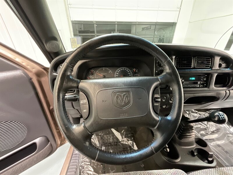 2001 Dodge Ram 2500 SLT Laramie Quad Cab 4X4 /5.9L DIESEL / 5-SPEED / LONG BED / LEVELED W. BRAND NEW WHEELS & TIRES / ZERO RUST / Rear airbags / ONLY 111K MILES - Photo 17 - Gladstone, OR 97027