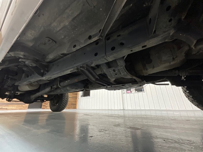 2001 Dodge Ram 2500 SLT Laramie Quad Cab 4X4 /5.9L DIESEL / 5-SPEED / LONG BED / LEVELED W. BRAND NEW WHEELS & TIRES / ZERO RUST / Rear airbags / ONLY 111K MILES - Photo 52 - Gladstone, OR 97027