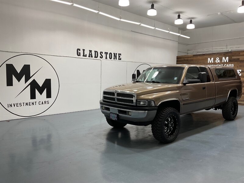 2001 Dodge Ram 2500 SLT Laramie Quad Cab 4X4 /5.9L DIESEL / 5-SPEED / LONG BED / LEVELED W. BRAND NEW WHEELS & TIRES / ZERO RUST / Rear airbags / ONLY 111K MILES - Photo 25 - Gladstone, OR 97027