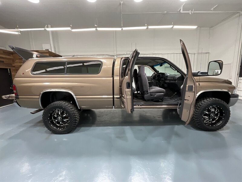 2001 Dodge Ram 2500 SLT Laramie Quad Cab 4X4 /5.9L DIESEL / 5-SPEED / LONG BED / LEVELED W. BRAND NEW WHEELS & TIRES / ZERO RUST / Rear airbags / ONLY 111K MILES - Photo 48 - Gladstone, OR 97027