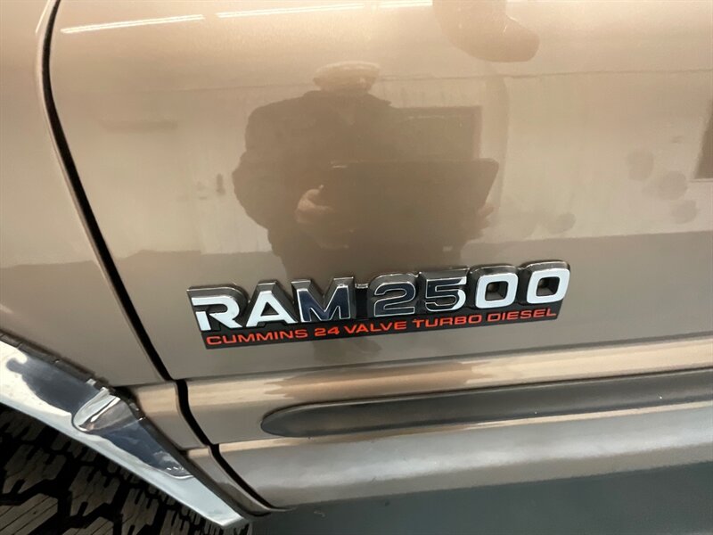 2001 Dodge Ram 2500 SLT Laramie Quad Cab 4X4 /5.9L DIESEL / 5-SPEED / LONG BED / LEVELED W. BRAND NEW WHEELS & TIRES / ZERO RUST / Rear airbags / ONLY 111K MILES - Photo 31 - Gladstone, OR 97027