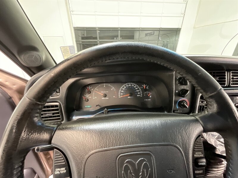 2001 Dodge Ram 2500 SLT Laramie Quad Cab 4X4 /5.9L DIESEL / 5-SPEED / LONG BED / LEVELED W. BRAND NEW WHEELS & TIRES / ZERO RUST / Rear airbags / ONLY 111K MILES - Photo 45 - Gladstone, OR 97027