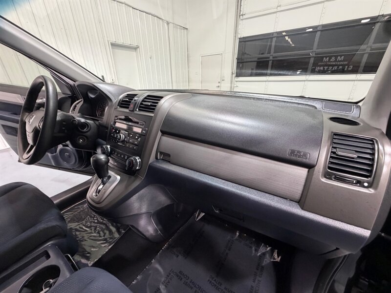 2011 Honda CR-V SE Sport Utility AWD /2.4L 4Cyl / ZERO RUST - Photo 16 - Gladstone, OR 97027