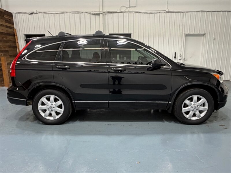 2011 Honda CR-V SE Sport Utility AWD /2.4L 4Cyl / ZERO RUST - Photo 4 - Gladstone, OR 97027