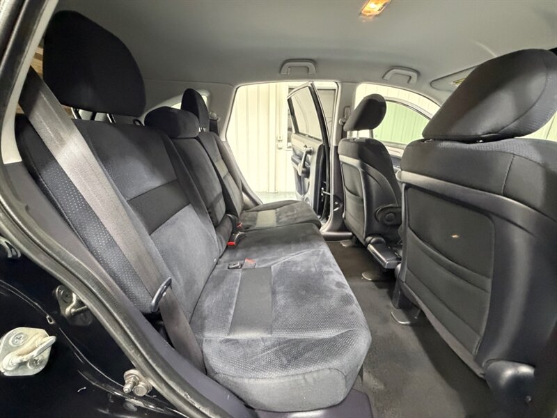 2011 Honda CR-V SE Sport Utility AWD /2.4L 4Cyl / ZERO RUST - Photo 11 - Gladstone, OR 97027