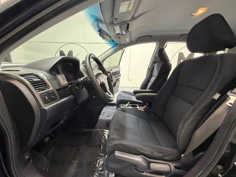 2011 Honda CR-V SE Sport Utility AWD /2.4L 4Cyl / ZERO RUST - Photo 9 - Gladstone, OR 97027