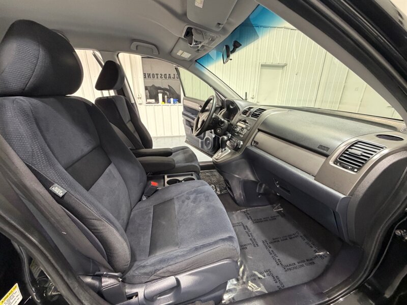 2011 Honda CR-V SE Sport Utility AWD /2.4L 4Cyl / ZERO RUST - Photo 12 - Gladstone, OR 97027