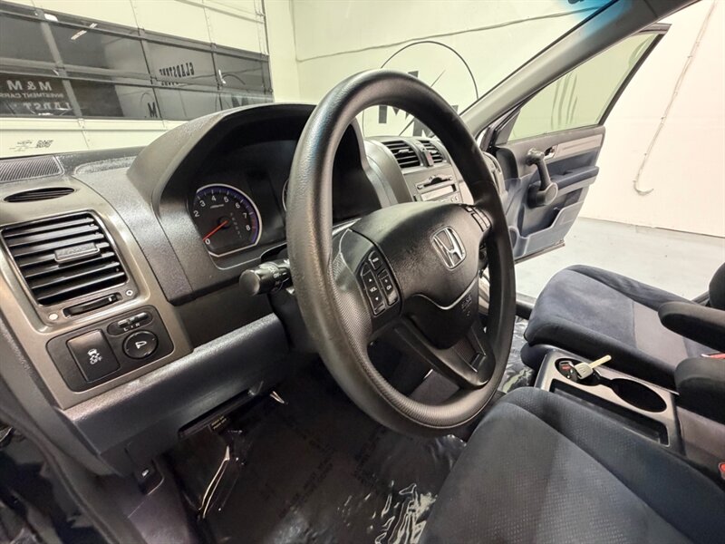 2011 Honda CR-V SE Sport Utility AWD /2.4L 4Cyl / ZERO RUST - Photo 17 - Gladstone, OR 97027