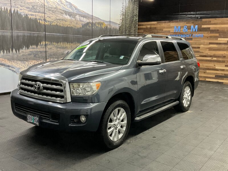 2010 Toyota Sequoia Platinum 4X4 / 5.7L V8 / 3RD ROW SEAT / LOADED  LOCAL SUV / RUST FREE / GREAT CONDTION / Navi & Camera / Leather & Sunroof / WELL KEPT !! - Photo 1 - Gladstone, OR 97027