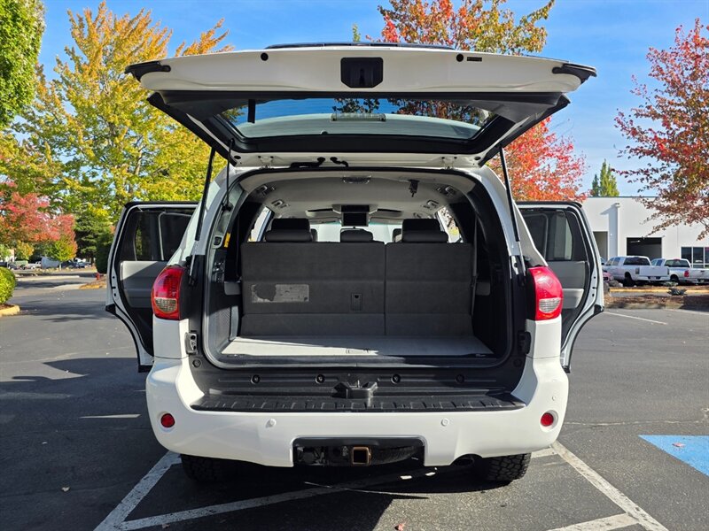 2008 Toyota Sequoia LIMITED 4X4 V8 5.7L / EVERY OPTION / 1-OWNER / DVD / NAVi / CAM / SUNROOF / HEATED LEATHER / NEW TIRES / EXCELLENT RECORDS - Photo 30 - Portland, OR 97217
