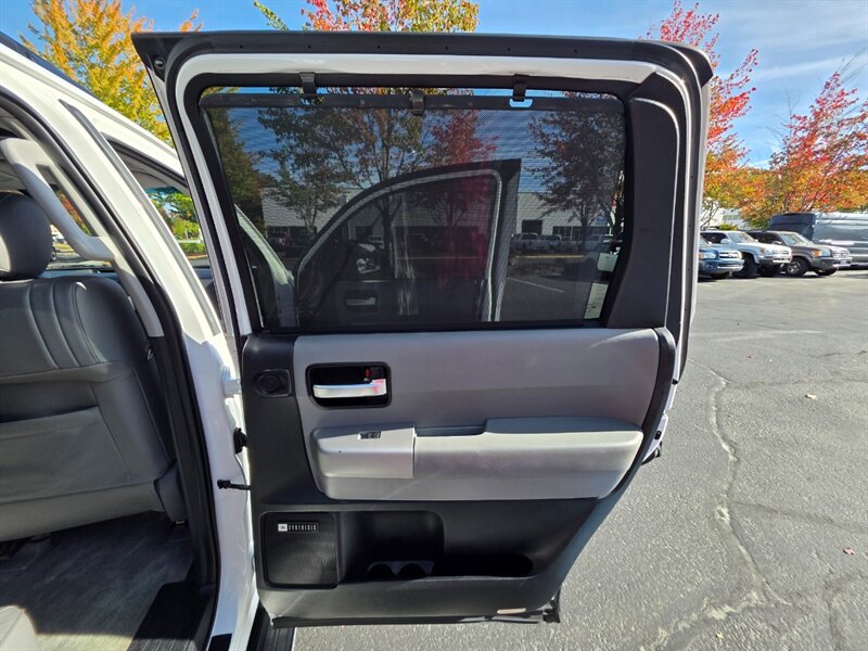 2008 Toyota Sequoia LIMITED 4X4 V8 5.7L / EVERY OPTION / 1-OWNER / DVD / NAVi / CAM / SUNROOF / HEATED LEATHER / NEW TIRES / EXCELLENT RECORDS - Photo 62 - Portland, OR 97217