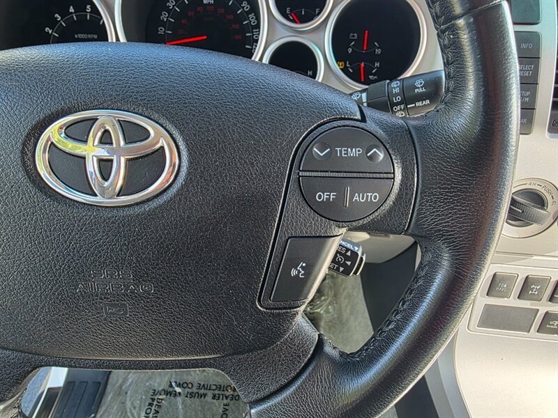 2008 Toyota Sequoia LIMITED 4X4 V8 5.7L / EVERY OPTION / 1-OWNER / DVD / NAVi / CAM / SUNROOF / HEATED LEATHER / NEW TIRES / EXCELLENT RECORDS - Photo 36 - Portland, OR 97217