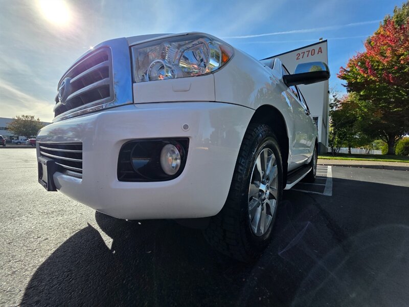 2008 Toyota Sequoia LIMITED 4X4 V8 5.7L / EVERY OPTION / 1-OWNER / DVD / NAVi / CAM / SUNROOF / HEATED LEATHER / NEW TIRES / EXCELLENT RECORDS - Photo 9 - Portland, OR 97217