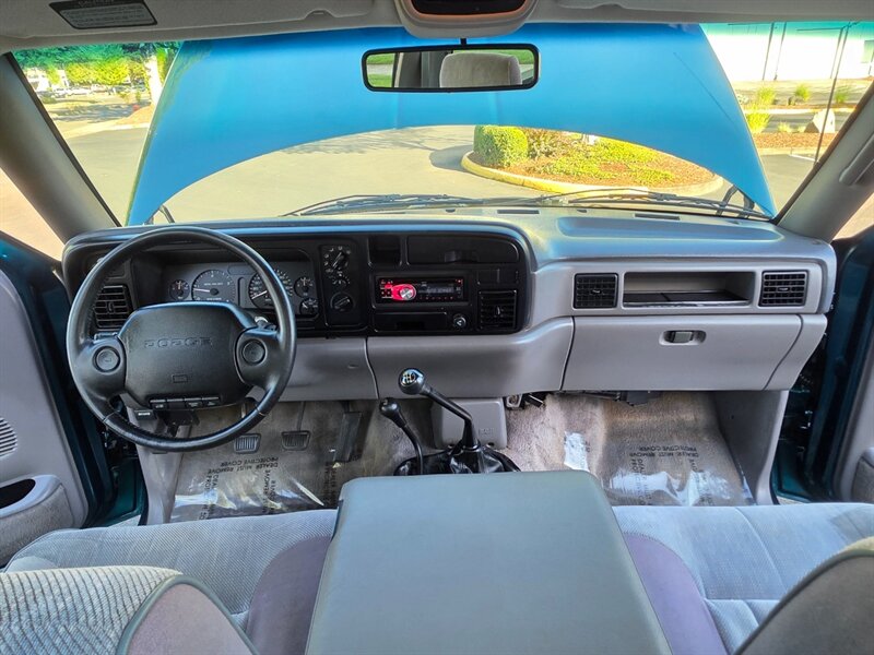 1996 Dodge Ram 2500 Laramie SLT 12-valve / 4X4 / 5.9 L CUMMINS Diesel / 5 SPEED MANUAL / LONG BED / ALL STOCK / SERVICE RECORDS / 1-OWNER / 147K MILES ONLY !!! - Photo 17 - Portland, OR 97217