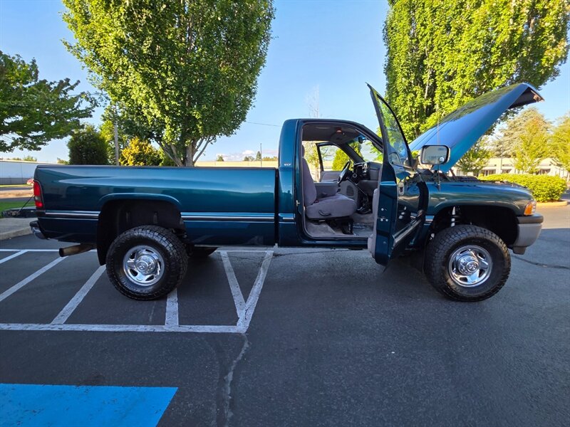 1996 Dodge Ram 2500 Laramie SLT 12-valve / 4X4 / 5.9 L CUMMINS Diesel / 5 SPEED MANUAL / LONG BED / ALL STOCK / SERVICE RECORDS / 1-OWNER / 147K MILES ONLY !!! - Photo 24 - Portland, OR 97217