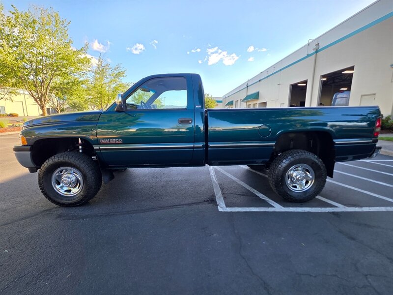 1996 Dodge Ram 2500 Laramie SLT 12-valve / 4X4 / 5.9 L CUMMINS Diesel / 5 SPEED MANUAL / LONG BED / ALL STOCK / SERVICE RECORDS / 1-OWNER / 147K MILES ONLY !!! - Photo 3 - Portland, OR 97217