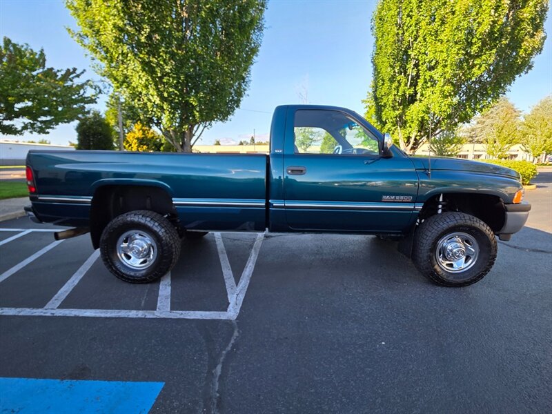 1996 Dodge Ram 2500 Laramie SLT 12-valve / 4X4 / 5.9 L CUMMINS Diesel / 5 SPEED MANUAL / LONG BED / ALL STOCK / SERVICE RECORDS / 1-OWNER / 147K MILES ONLY !!! - Photo 4 - Portland, OR 97217