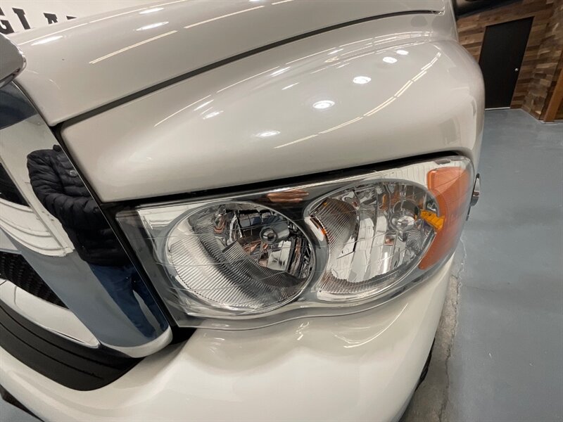 2004 Dodge Ram 2500 SLT 4X4 5.9L CUMMINS DIESEL / ZERO RUST /104K MILE / LONG BED / LOCAL TRUCK - Photo 21 - Gladstone, OR 97027