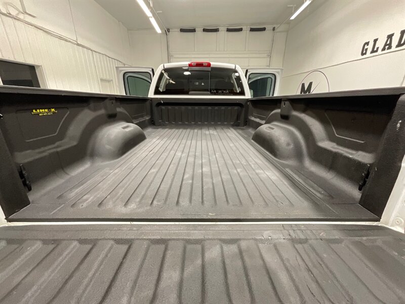 2004 Dodge Ram 2500 SLT 4X4 5.9L CUMMINS DIESEL / ZERO RUST /104K MILE / LONG BED / LOCAL TRUCK - Photo 11 - Gladstone, OR 97027