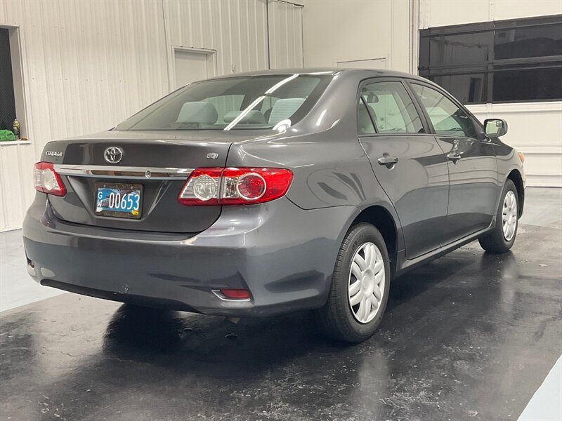 2011 Toyota Corolla LE Sedan / 4Cyl / LOCAL CAR / Excel Cond   - Photo 9 - Gladstone, OR 97027