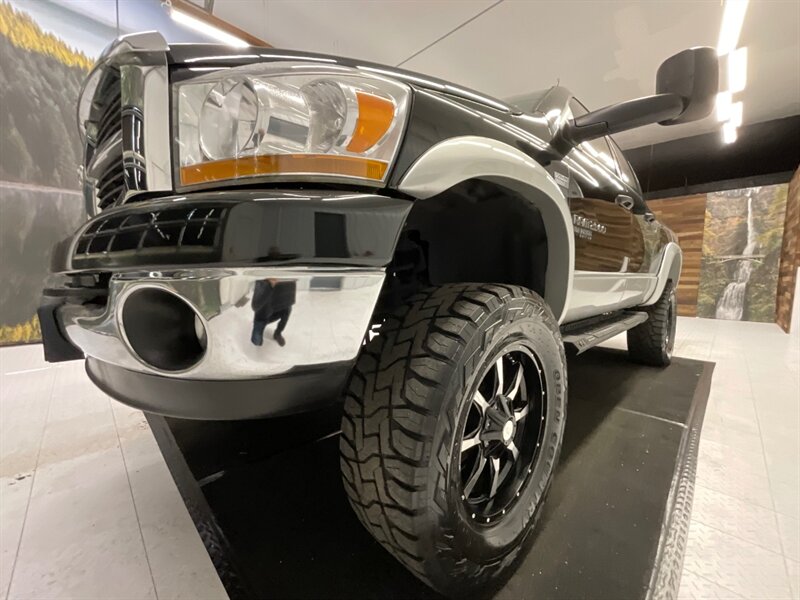 2006 Dodge Ram 2500 4X4 SLT  / 5.7L V8 GAS / 6-INC LIFT KIT  / LIFTED w/ 37 " TOYO OPEN COUNTRY R/T TIRES & 20 " WHEELS / LOCAL TRUCK / RUST FREE / SHARP & CLEAN !! - Photo 9 - Gladstone, OR 97027