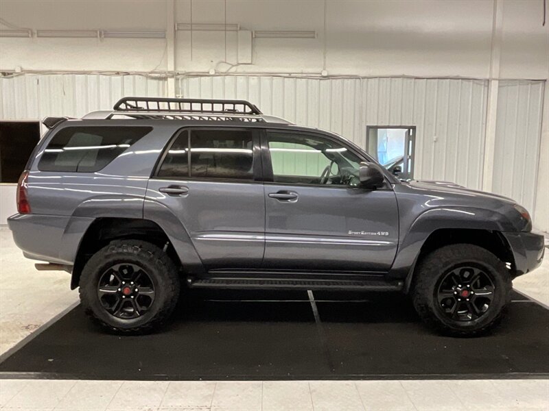 2004 Toyota 4Runner Sport Edition 4X4 / 4.7L V8 / RUST FREE / NEW TIRE  / DIFFERENTIAL LOCKS / NEW BF GOODRICH TIRES / LUGGAGE RACK / Excel Cond - Photo 4 - Gladstone, OR 97027