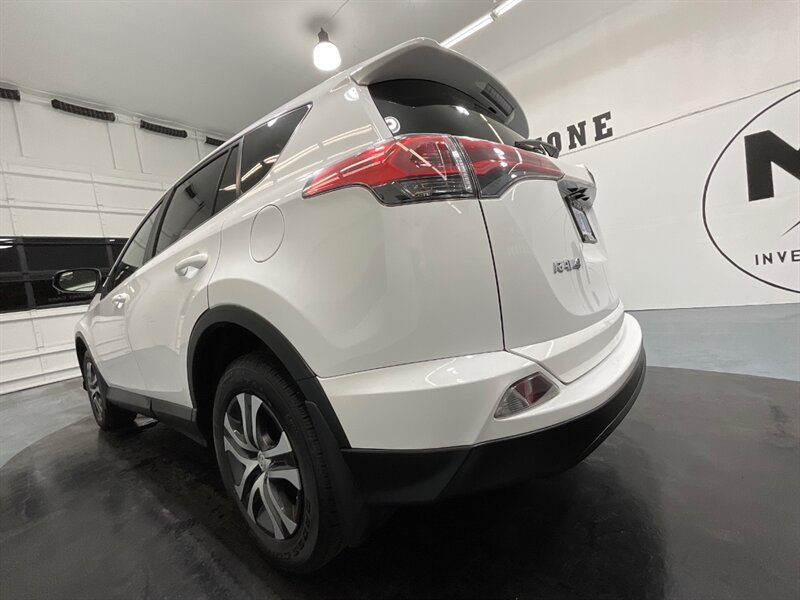 2017 Toyota RAV4 LE SUV AWD / 2.5L 4 Cyl / LOCAL / 22,000 MILES  / LOCAL RUST FREE / NEW Cond - Photo 46 - Gladstone, OR 97027