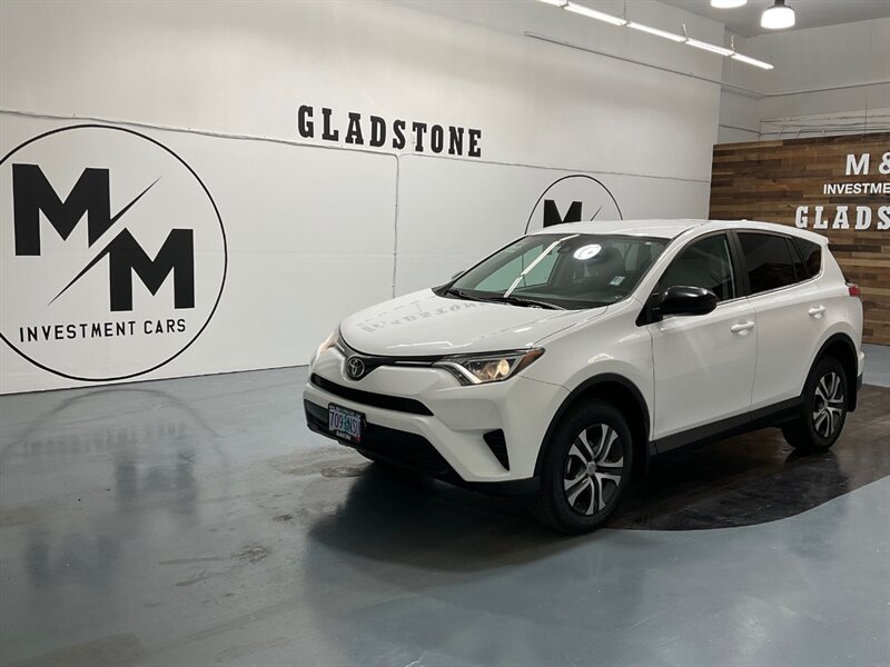 2017 Toyota RAV4 LE SUV AWD / 2.5L 4 Cyl / LOCAL / 22,000 MILES  / LOCAL RUST FREE / NEW Cond - Photo 5 - Gladstone, OR 97027