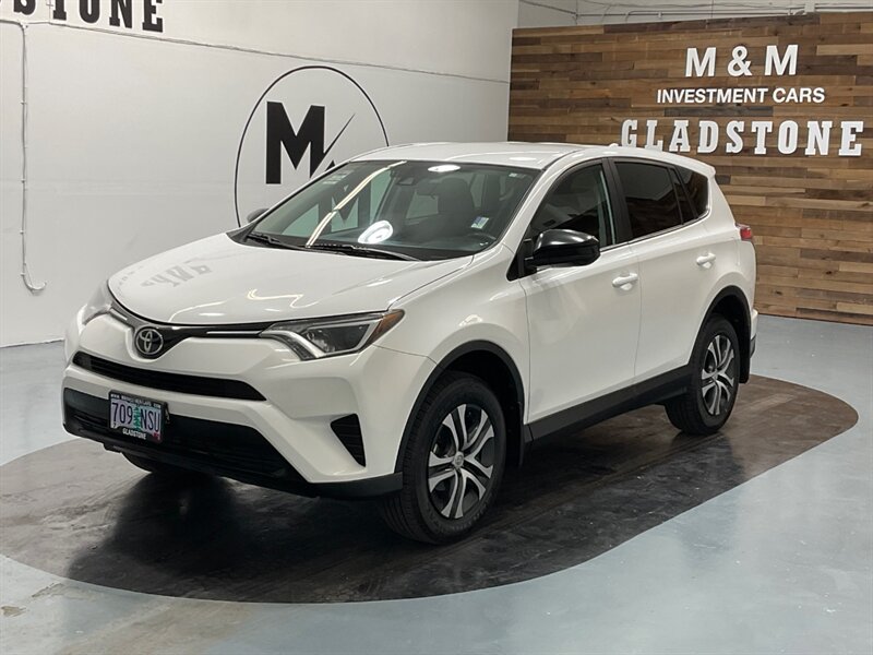 2017 Toyota RAV4 LE SUV AWD / 2.5L 4 Cyl / LOCAL / 22,000 MILES  / LOCAL RUST FREE / NEW Cond - Photo 53 - Gladstone, OR 97027