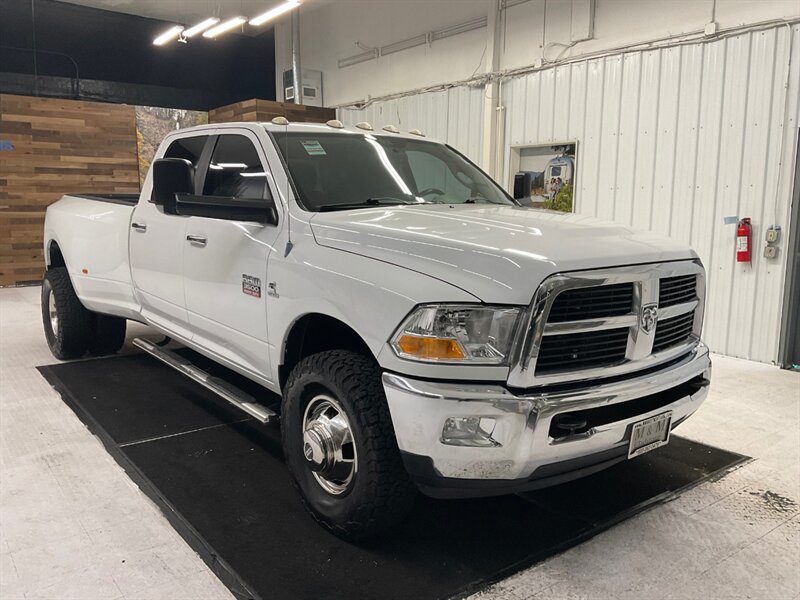 2012 RAM 3500 SLT Crew Cab 4X4 / 6.7L DIESEL / DUALLY / LONG BED  / RUST FREE / Excel Cond - Photo 2 - Gladstone, OR 97027