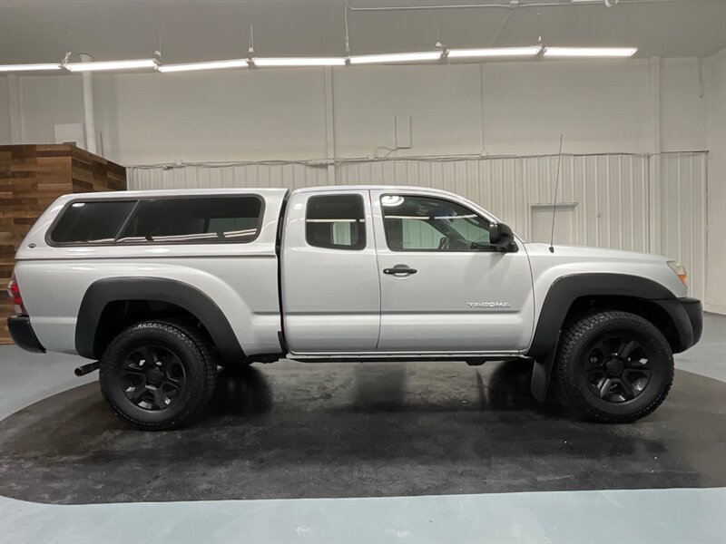 2009 Toyota Tacoma V6 4-Door / 4X4 / 4.0L V6 / 1-OWNER / 44,000 MILES  / LOCAL TRUCK ZERO RUST - Photo 4 - Gladstone, OR 97027