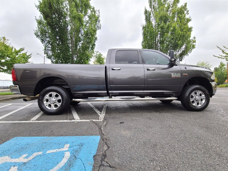 2016 RAM 2500 Outdoorsman  / 4x4 / HEMI 6.4 Liter / Crew Cab /  Long Bed / Lifted / 1-Owner - Photo 4 - Portland, OR 97217