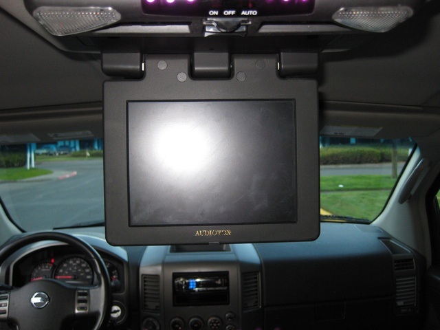 2004 Nissan Armada SE Off-Road/4WD/DVD PLAYER/3RD SEAT   - Photo 39 - Portland, OR 97217